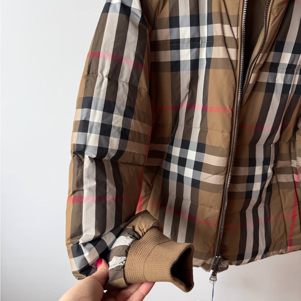 Burberry Beige Check Quilted Puffer Jacket - Picture 4 of 11